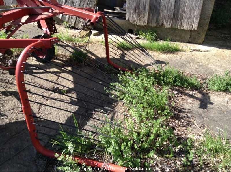 3-Point Hitch Rotary Hay Rake | Maxsold