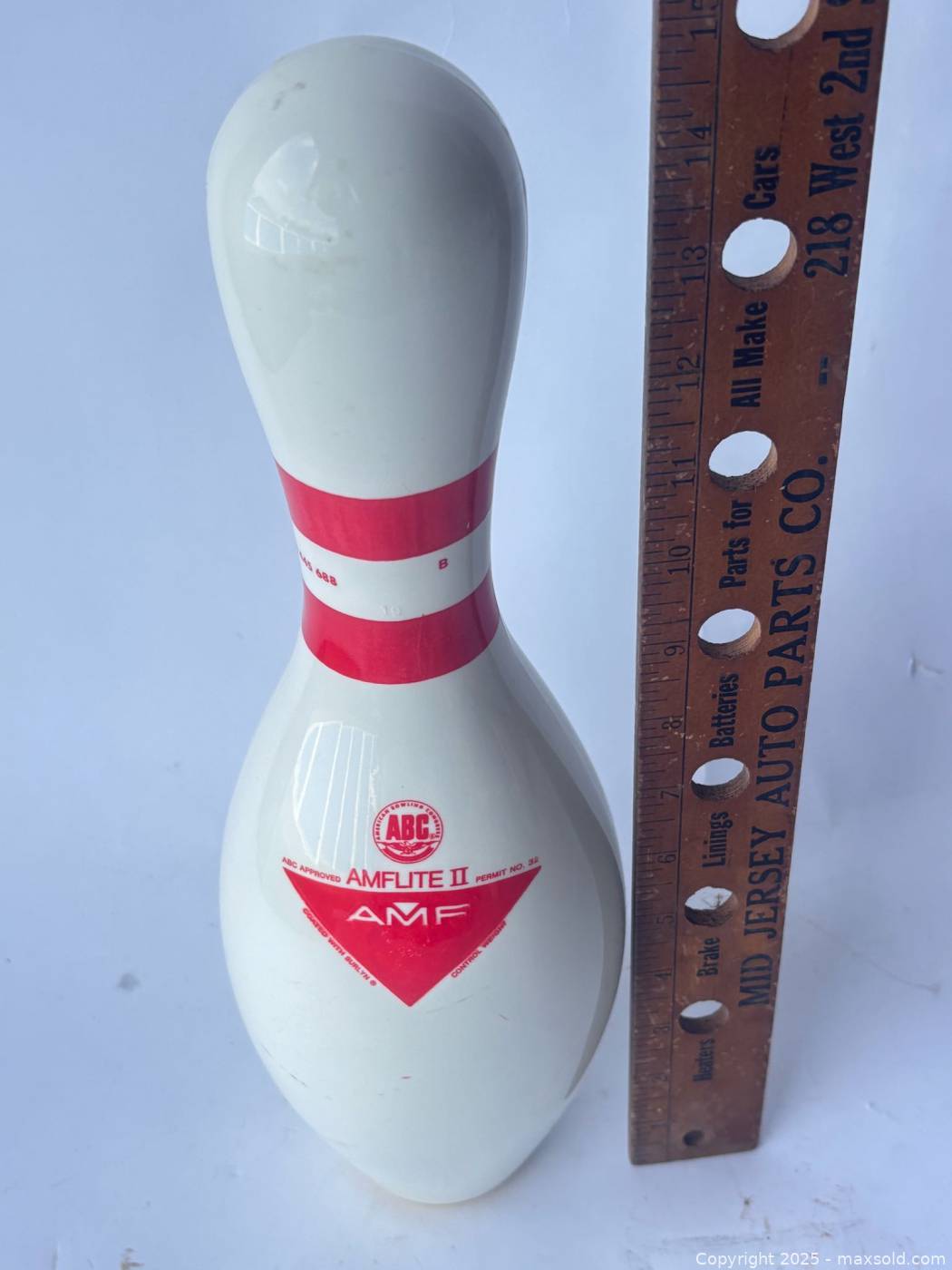 Amf String Pin AMF regulation bowling pin | Maxsold