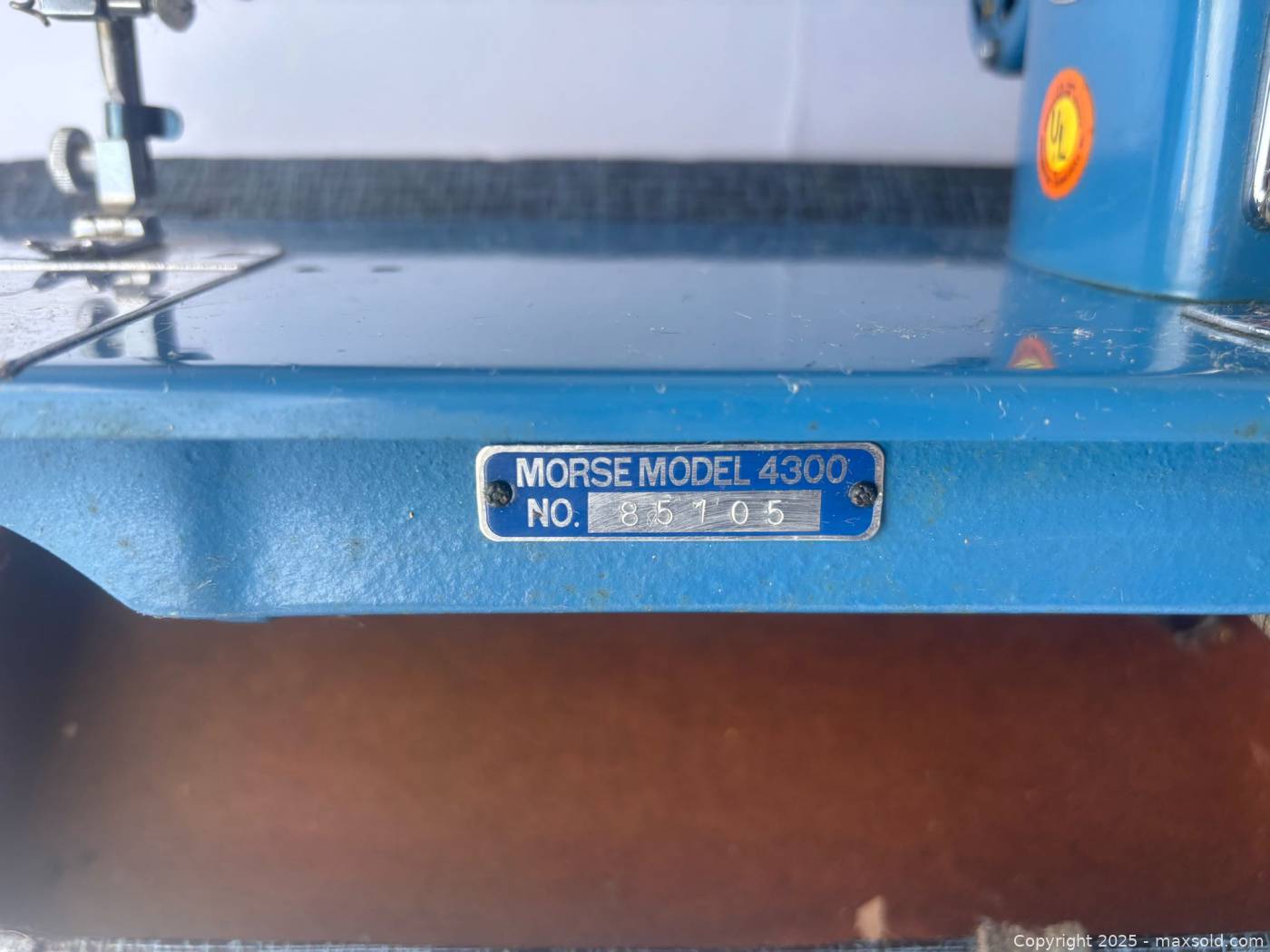 Morse Model 4300 Zig Zag Sewing Machine | Maxsold