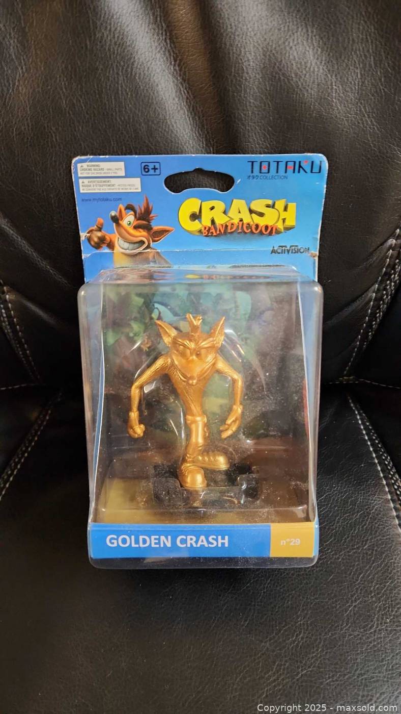 TOTAKU Crash Bandicoot Golden Crash Figure No.29 Sealed | Maxsold