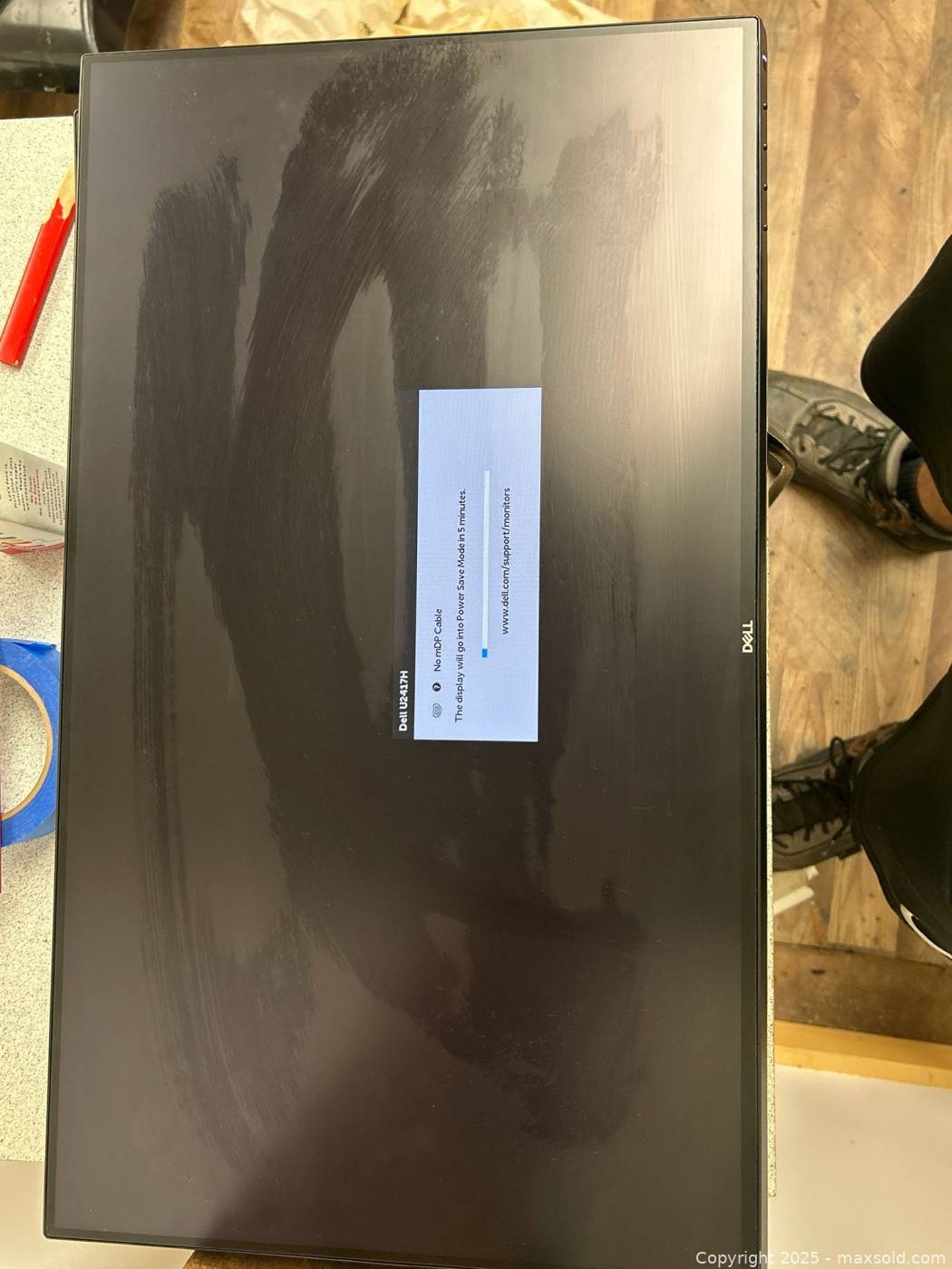 Dell LED computer monitor, no stand | Maxsold