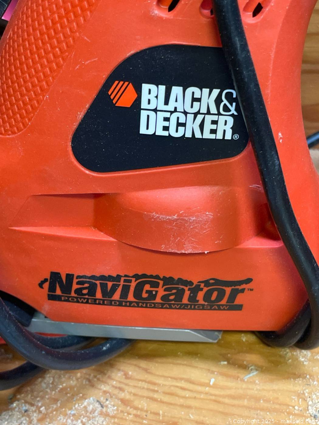Black & Decker SC500 Navigator Saw and Stanley Cordless Screwdriver ...