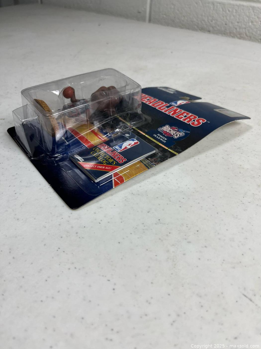 1996 Corinthian NBA Headliners Hakeem Olajuwon Figure Sealed | Maxsold