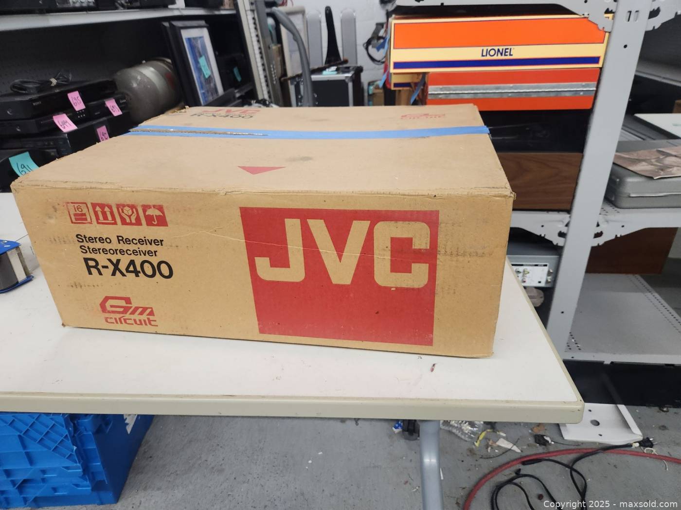 JVC R-X400 stereo receiver with box | Maxsold