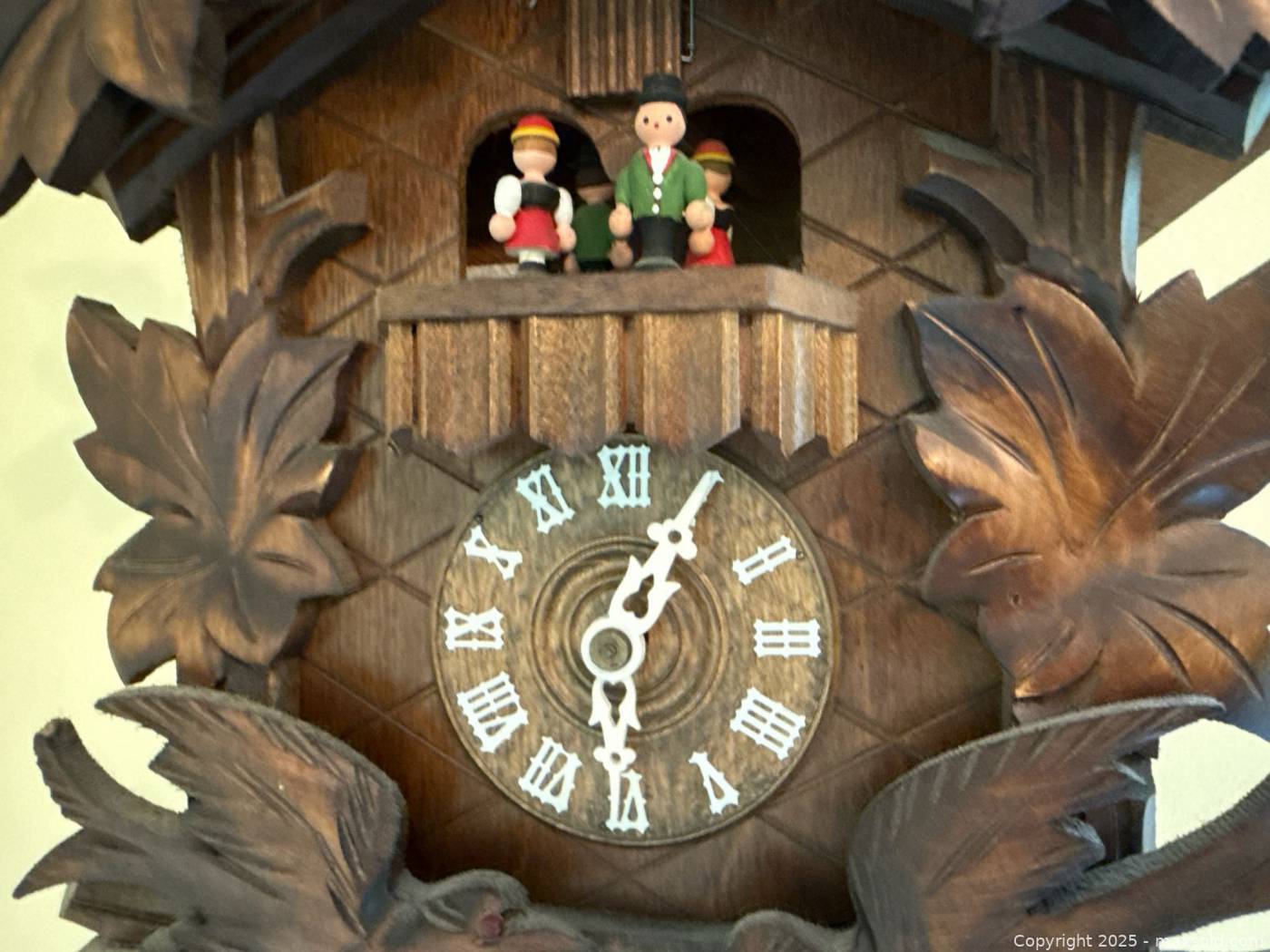 Black Forest carved wood mechanical cuckoo clock | Maxsold