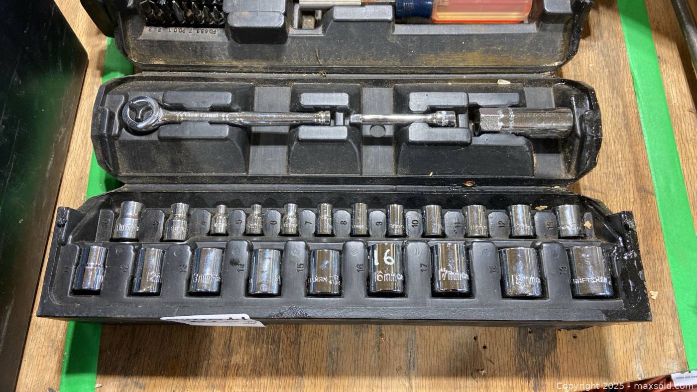 Craftsman socket and ratchet set with case | Maxsold