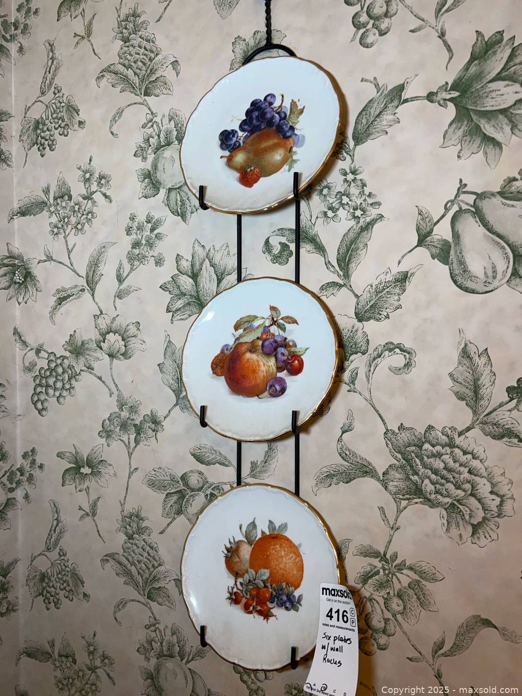 Schumann Arzberg Fruit Plates & Racks | Maxsold