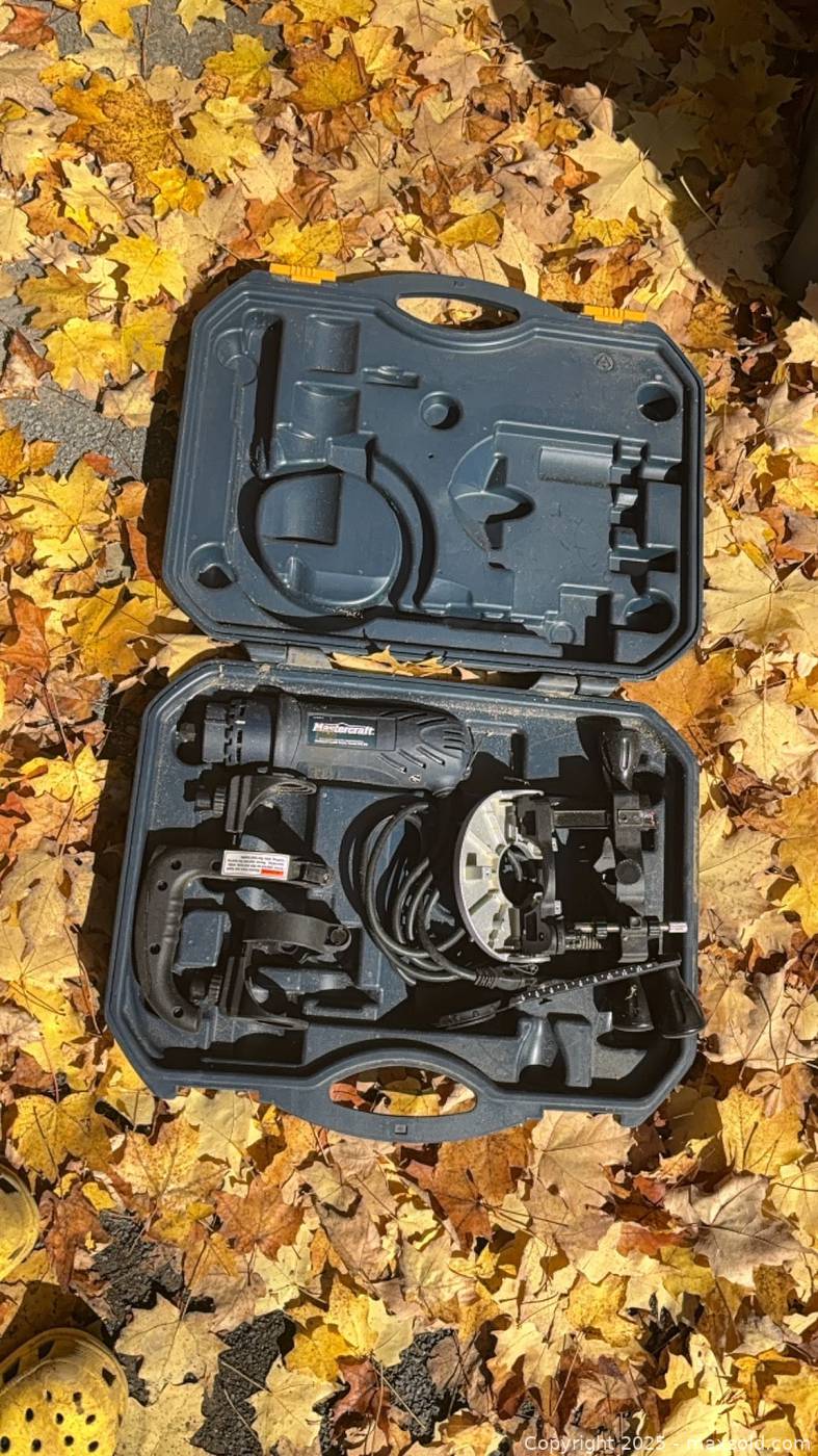 Mastercraft router with attachments | Maxsold