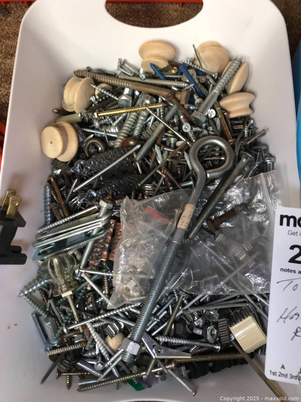 Mixed tools lot with Hoover CH30000 vacuum, Black & Decker drill ...