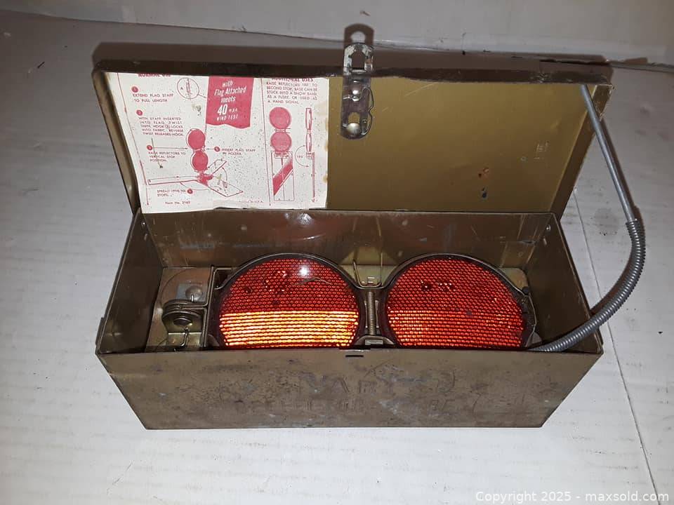 Vintage red road safety reflectors with metal case | Maxsold
