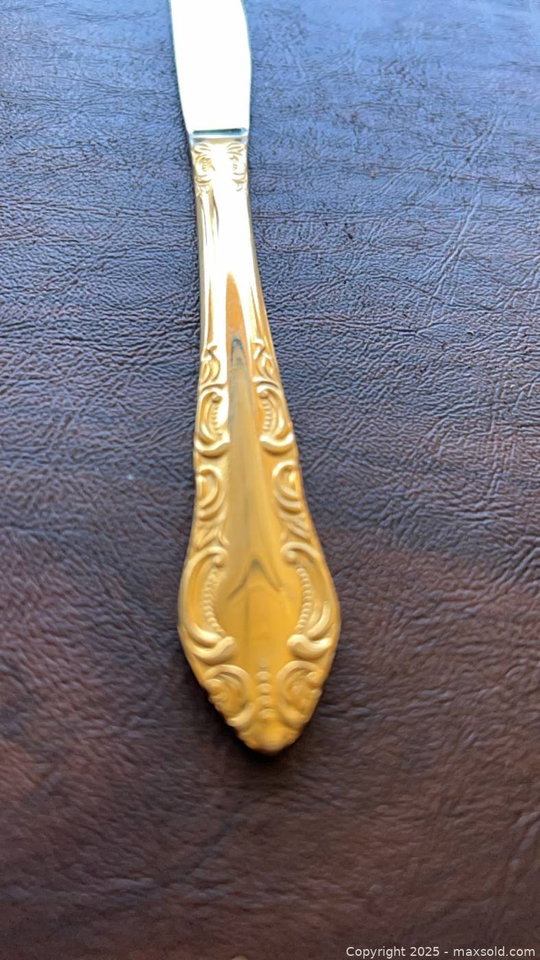 24k Gold Plated Stainless Steel Flatware 20 Pieces Maxsold