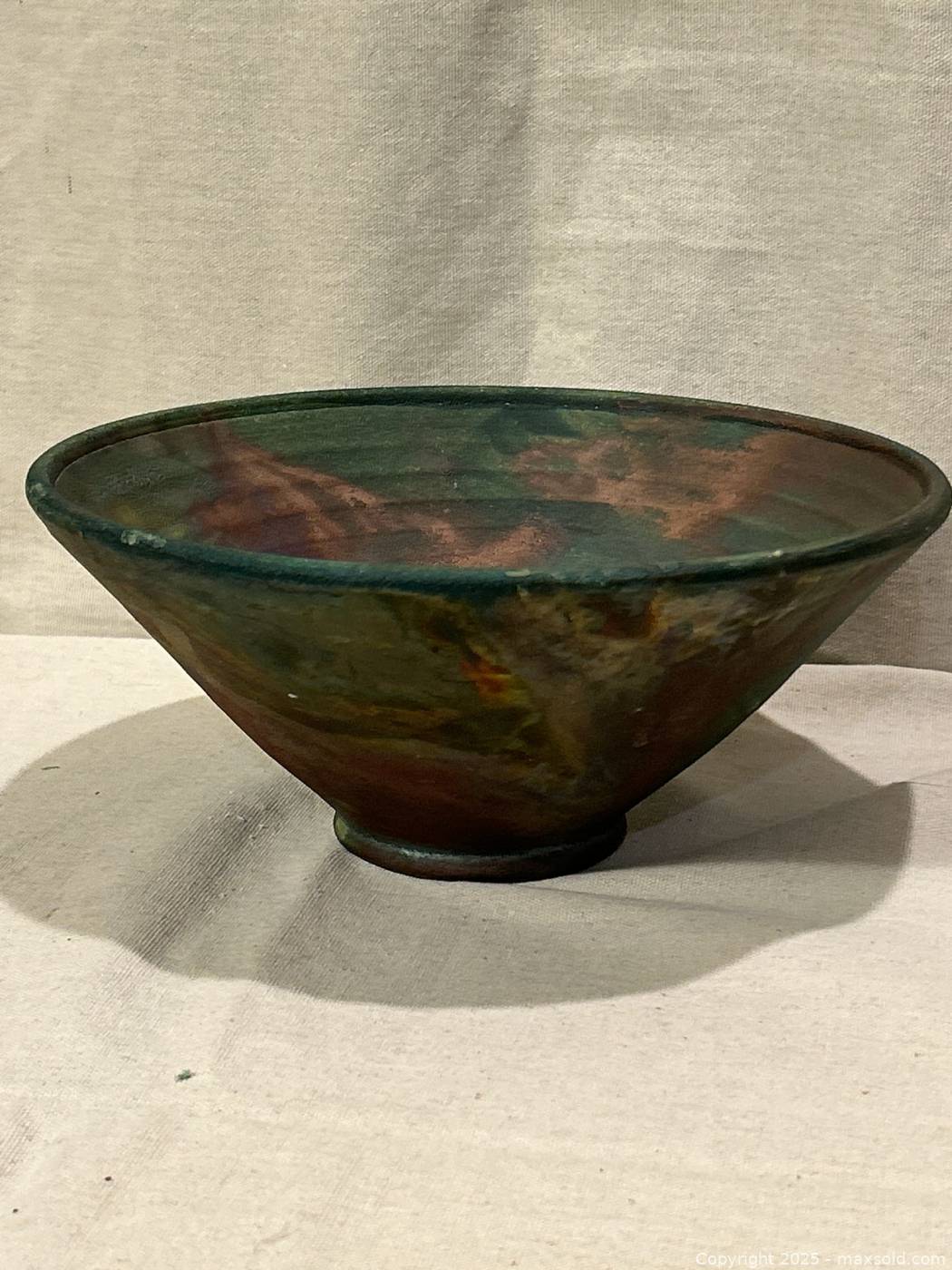 Raku-finish coloured ceramic bowl 9.5