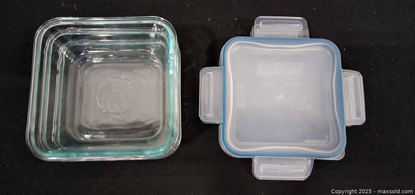 Glass food storage containers with clasp lids | Maxsold