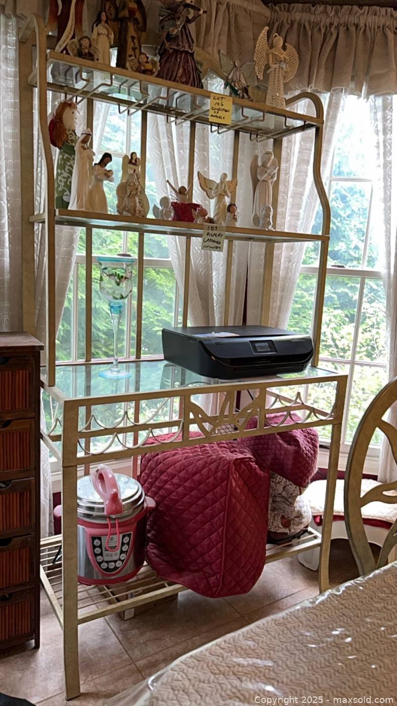 Off-white metal & glass display shelving unit | Maxsold