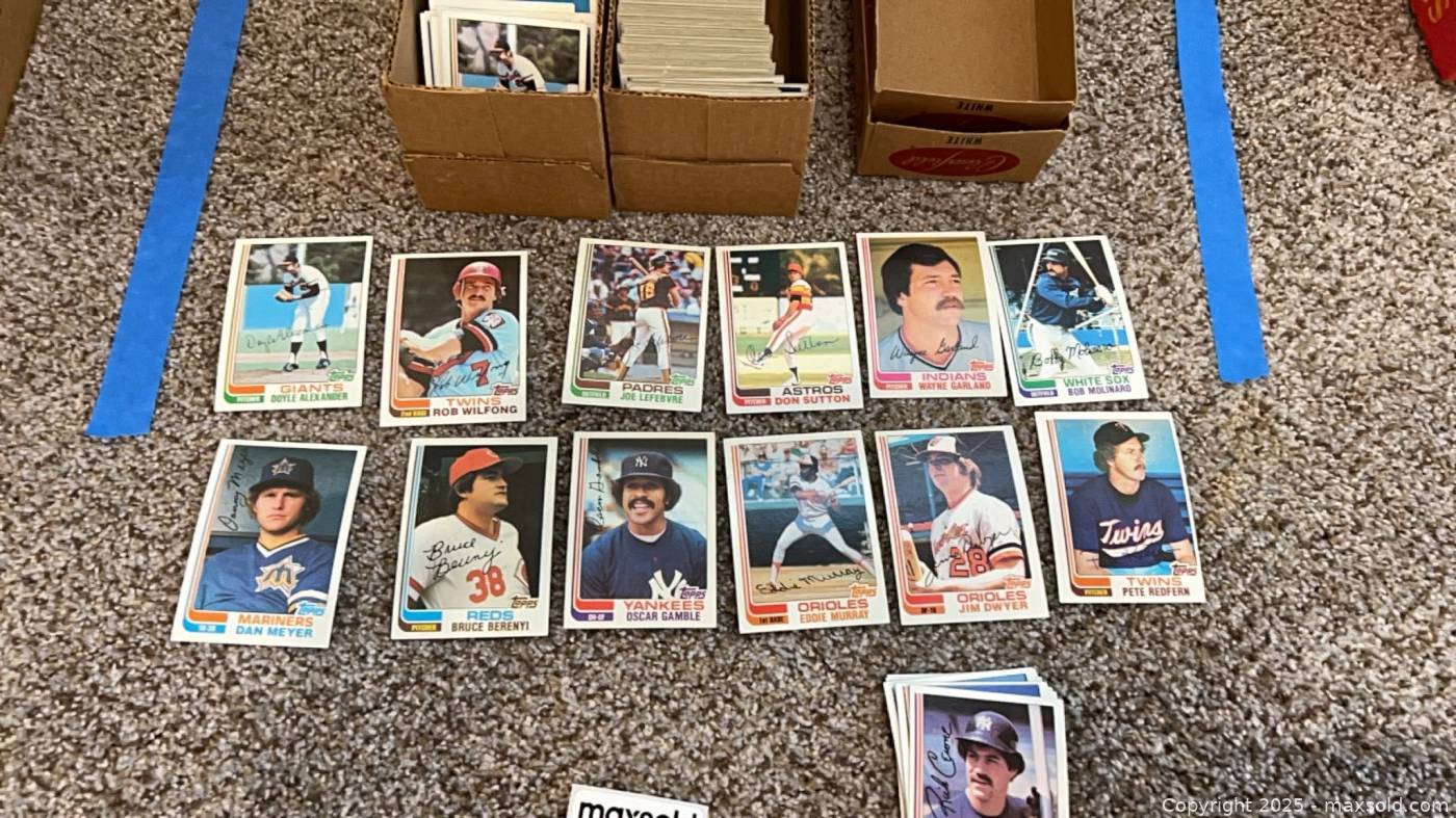 1982 Topps baseball cards collection | Maxsold