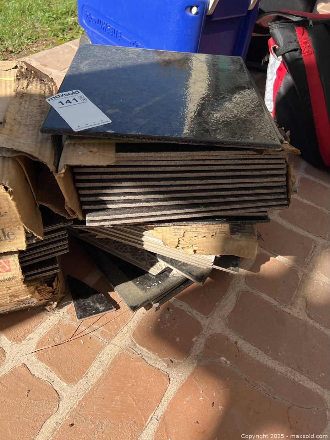 Black glazed floor tiles, Daltile | Maxsold