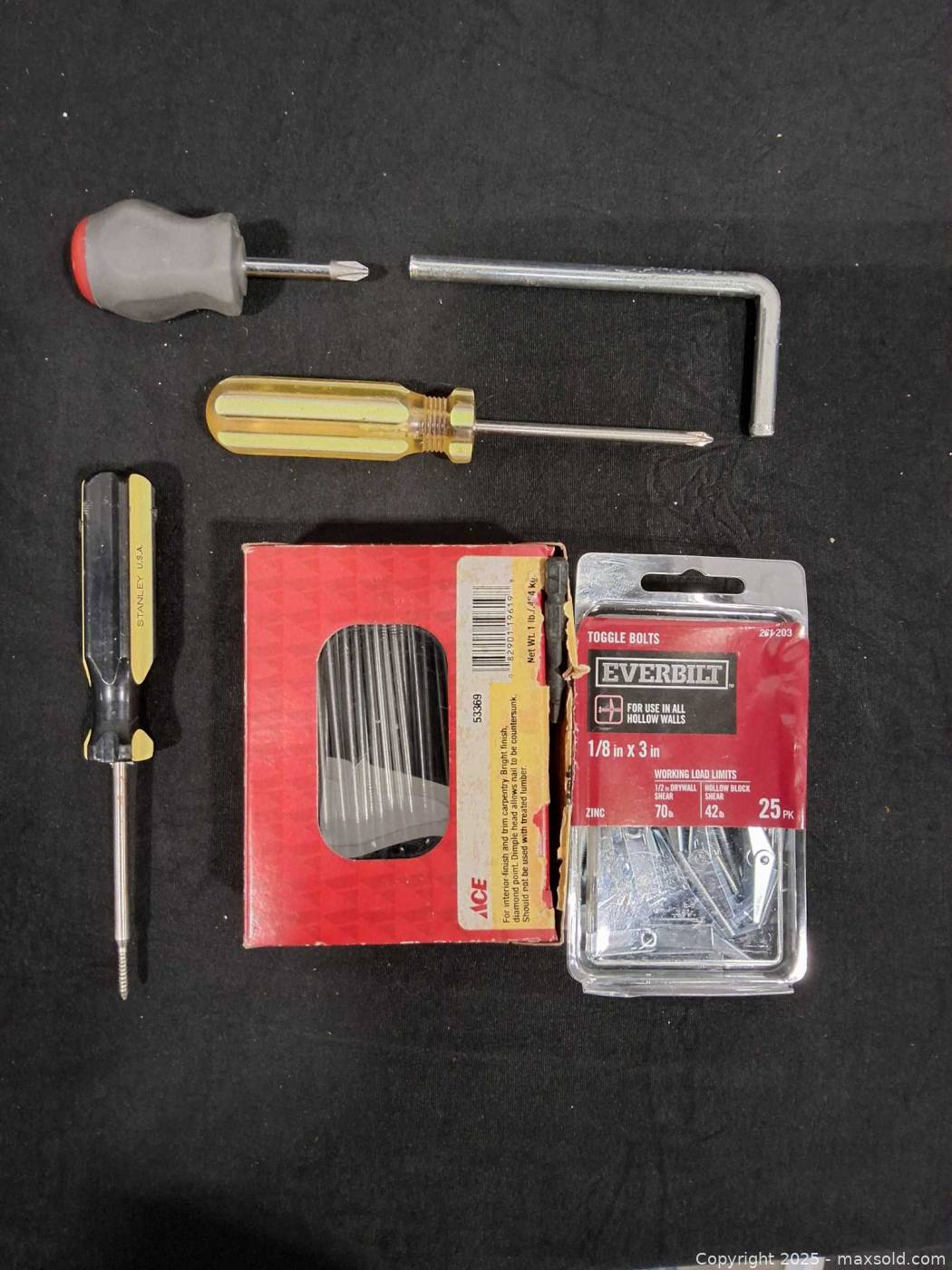 Hand tools, hardware, two tool cases | Maxsold