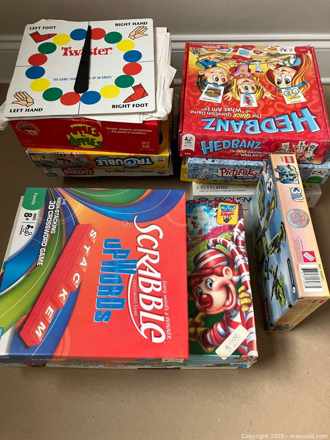Lot of assorted board games | Maxsold