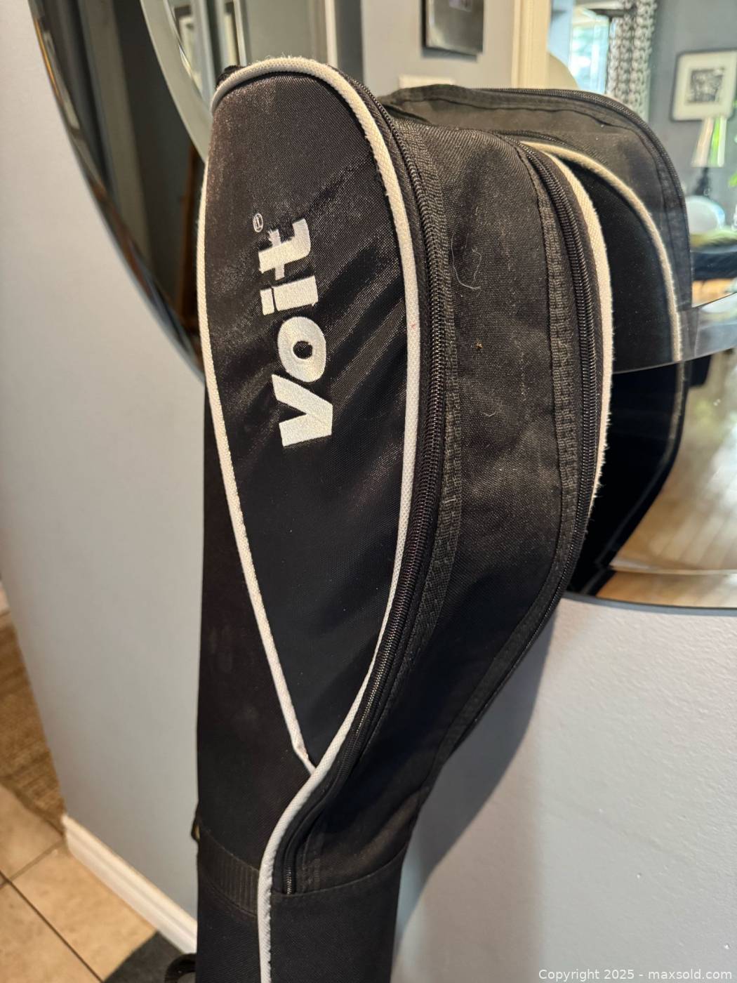 Voit golf club soft carrying case and mallet putter | Maxsold