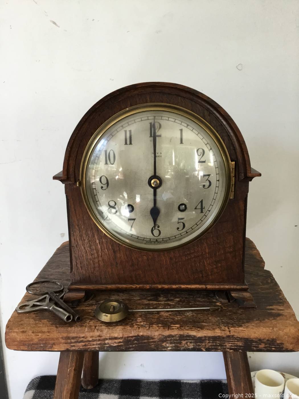 Antique Wooden Mantel Clock | Maxsold