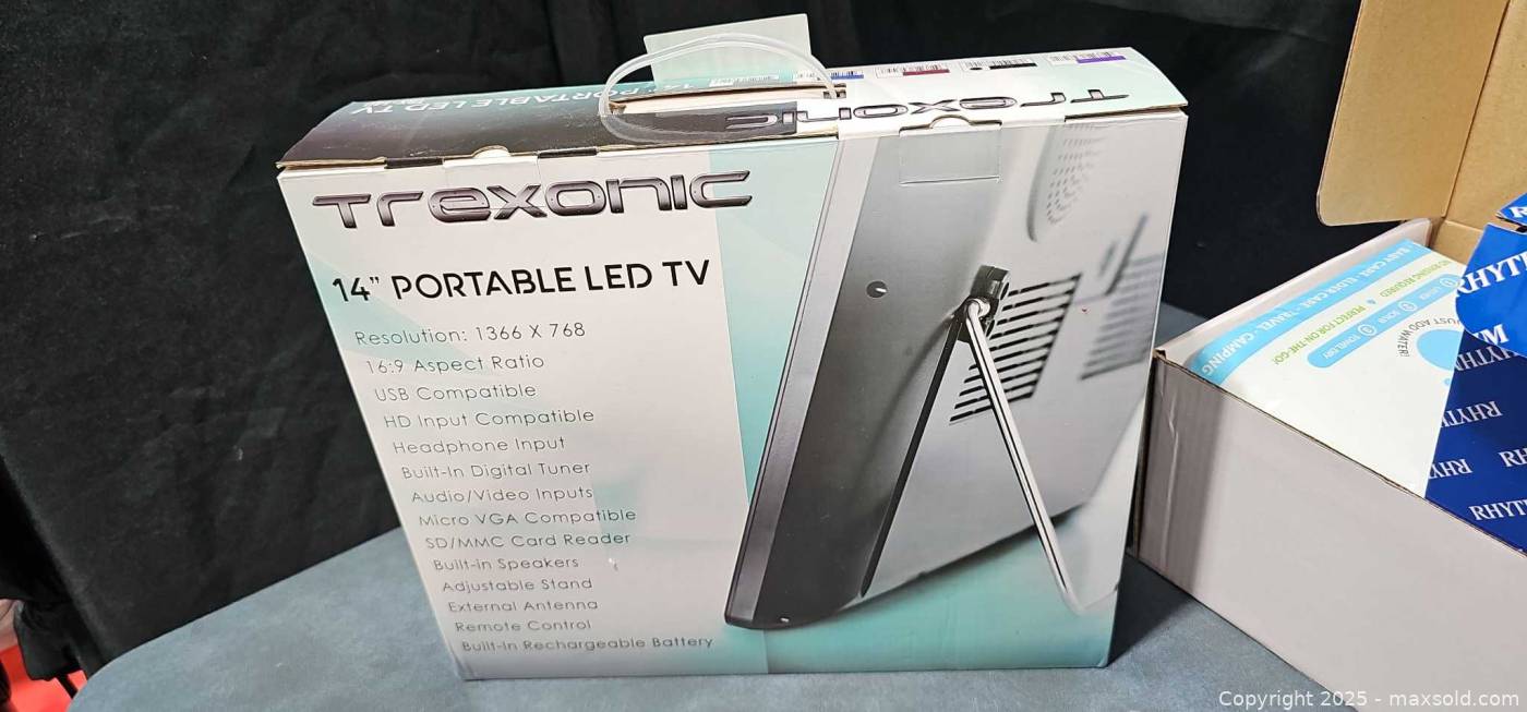 Trexonic 14" portable LED TV | Maxsold