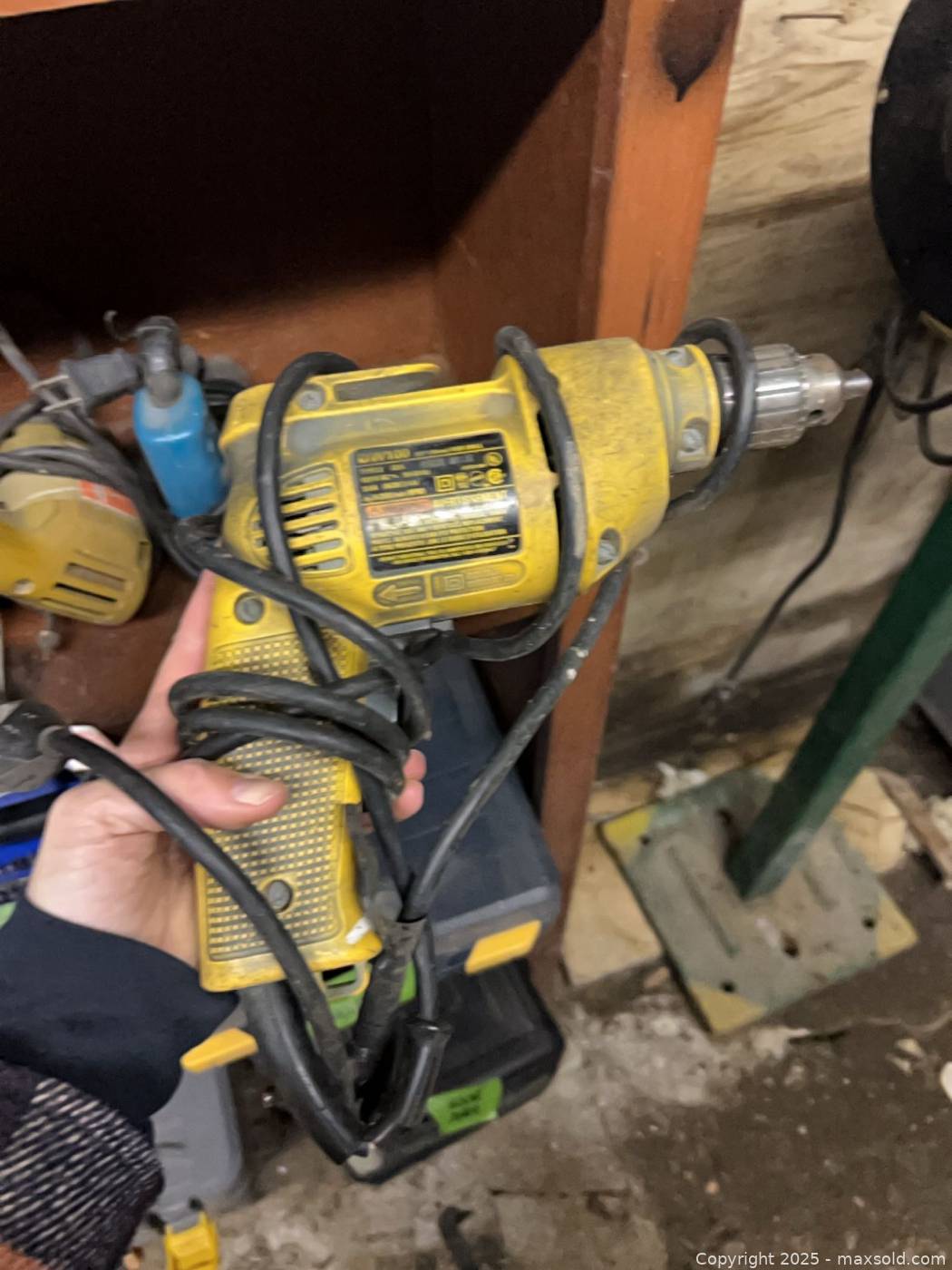 Lot of 7 corded power tools | Maxsold