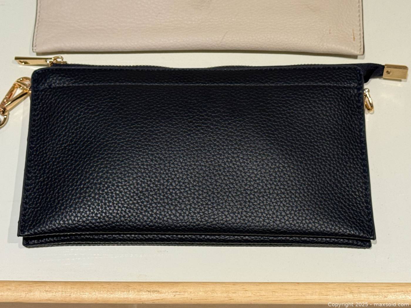 inabel wristlet - big navy blue binakol