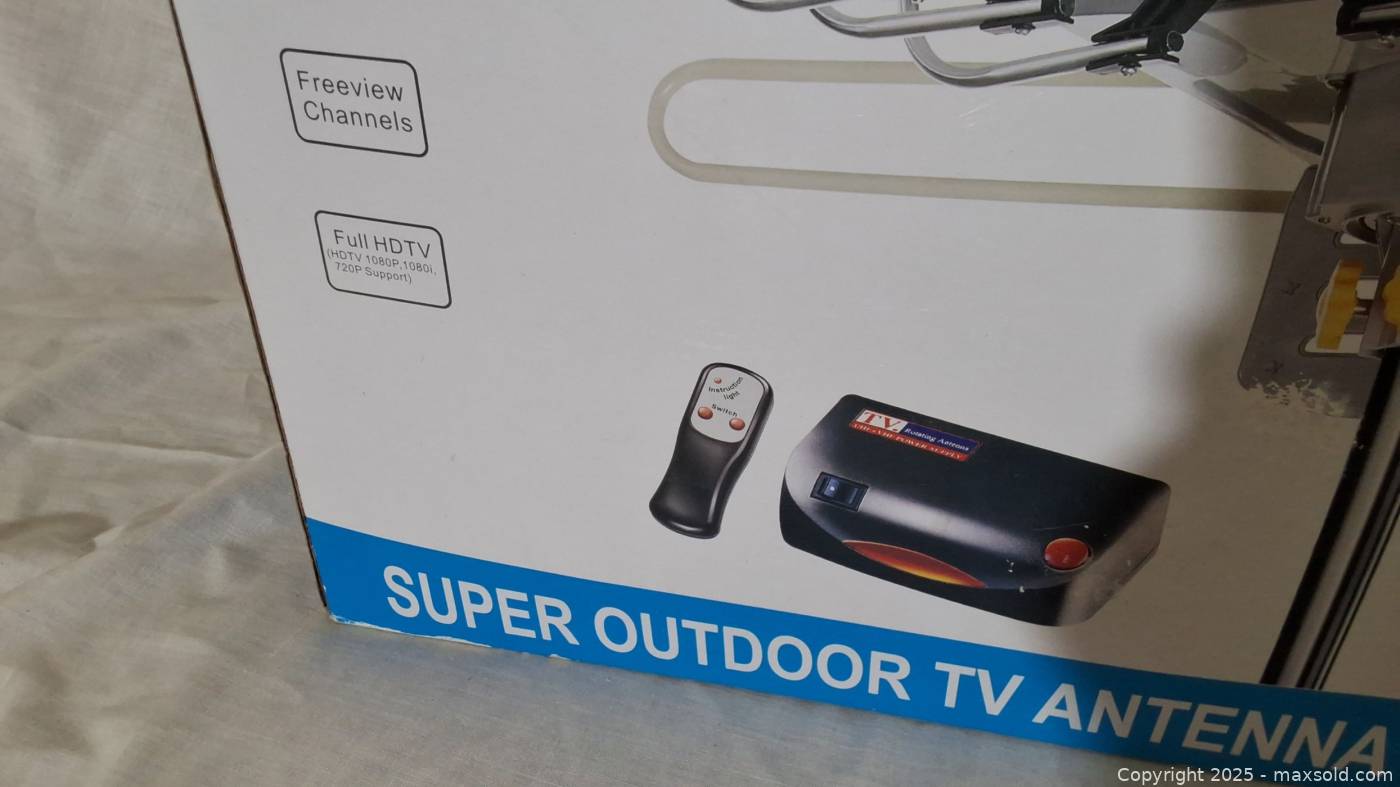 ViewTV amplified outdoor HDTV antenna NIB | Maxsold