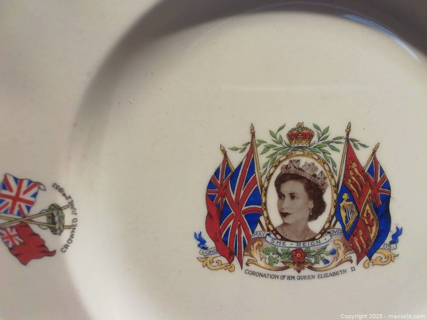 Elizabeth R Plate Queen Elizabeth II & King George VI plates | Maxsold