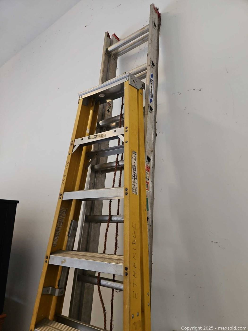 Re Ladder Werner 20 ft fiberglass extension ladder | Maxsold