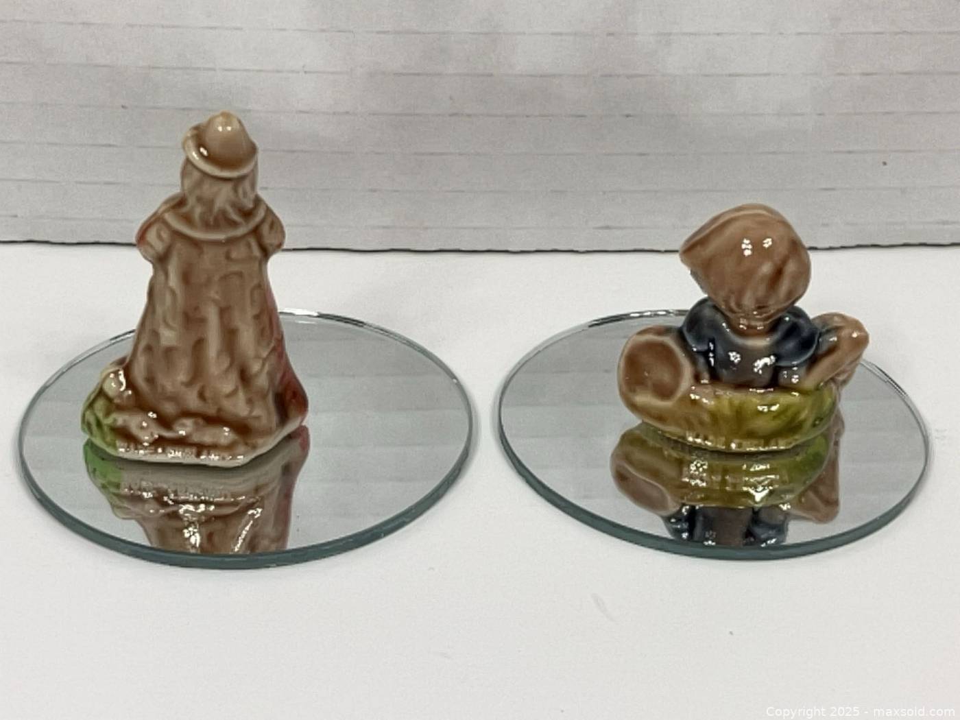 Assorted miniature figurines & collectibles | Maxsold