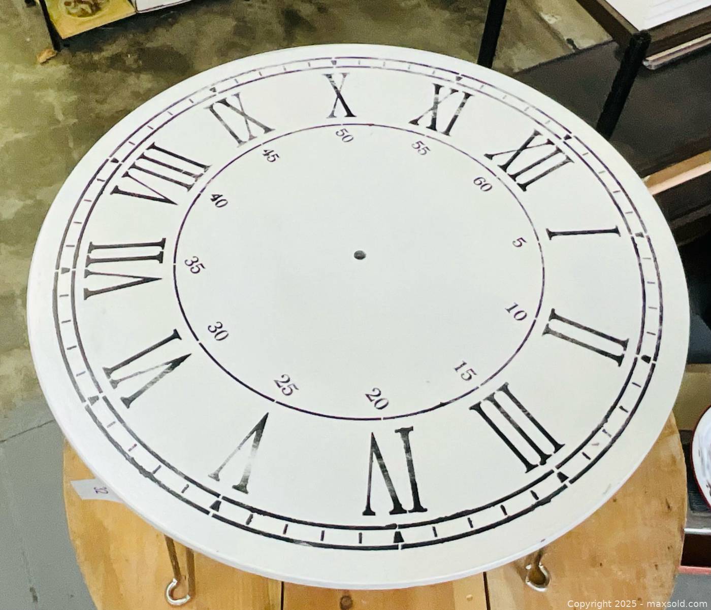 Table Clock Face Folding clock face side table | Maxsold