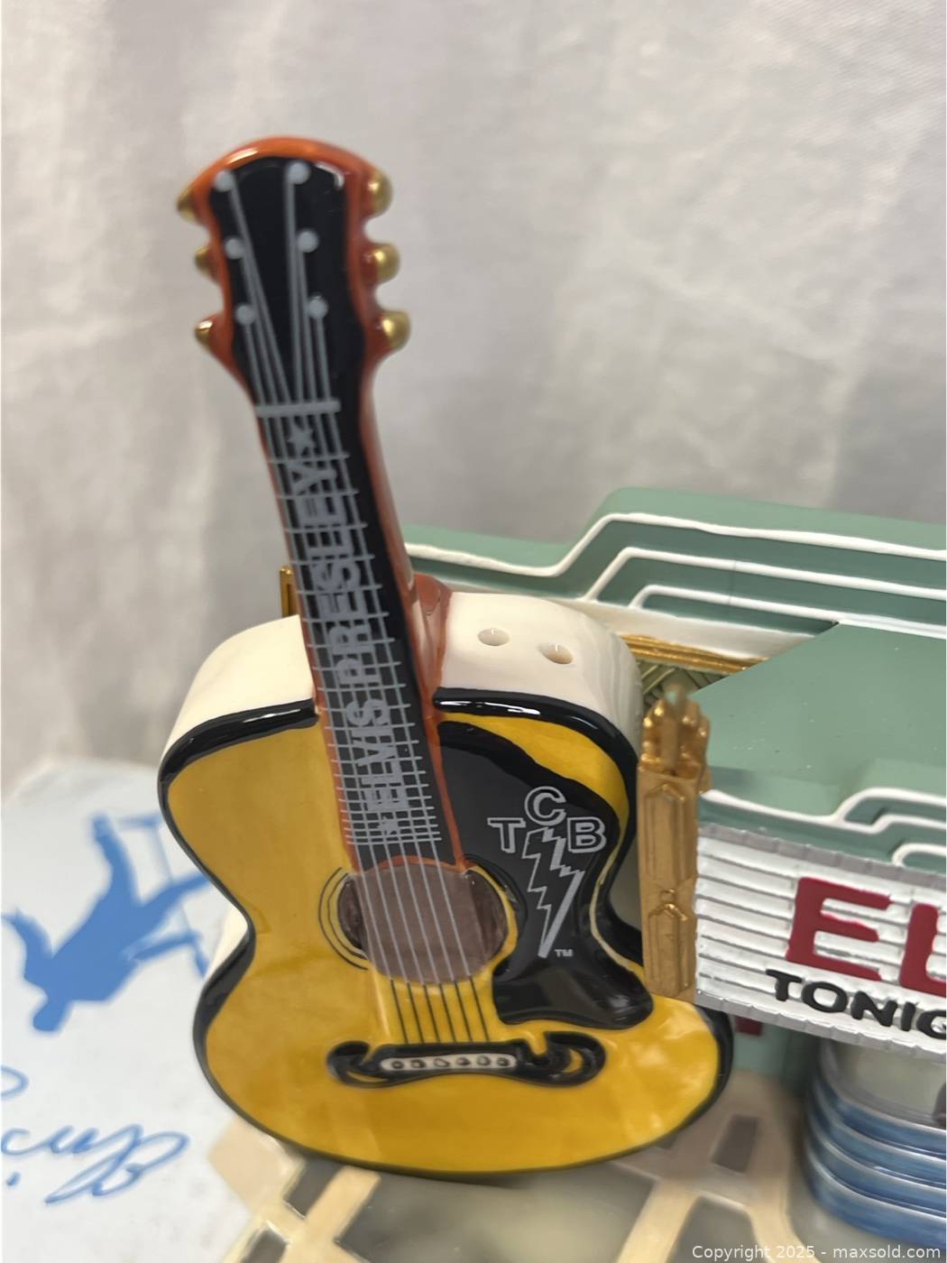 NEW 1997 Vandor Elvis Presley E.P.E Blue Cadillac 16" Cookie Jar