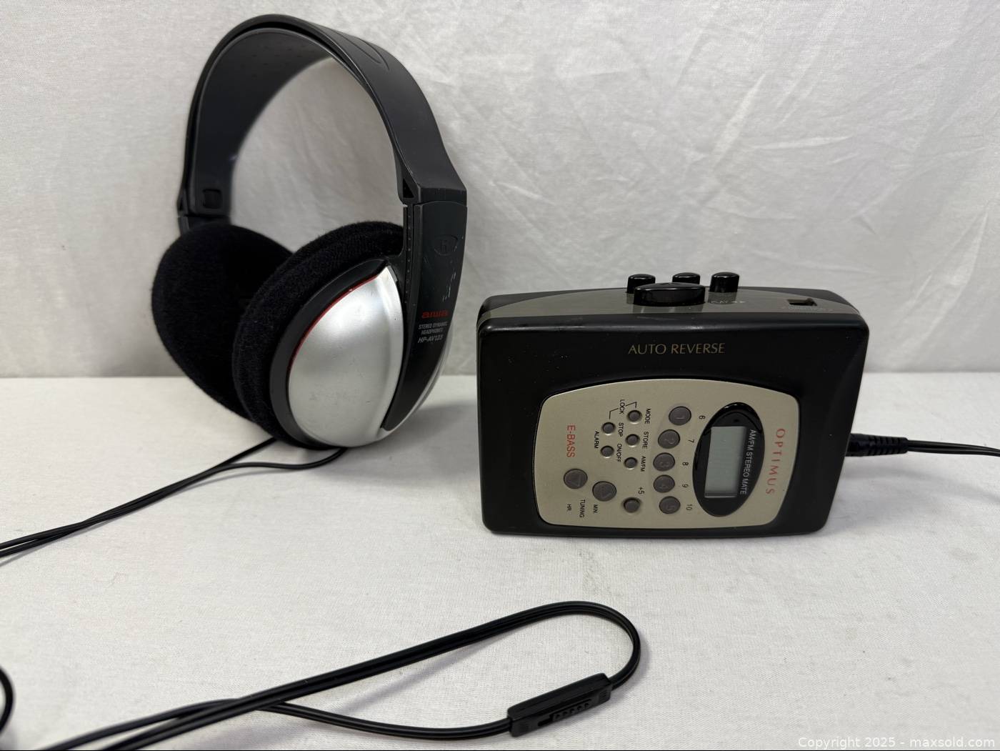 Optimus Model 12-625 AM/FM Cassette Player with Over-Ear Headphones ...