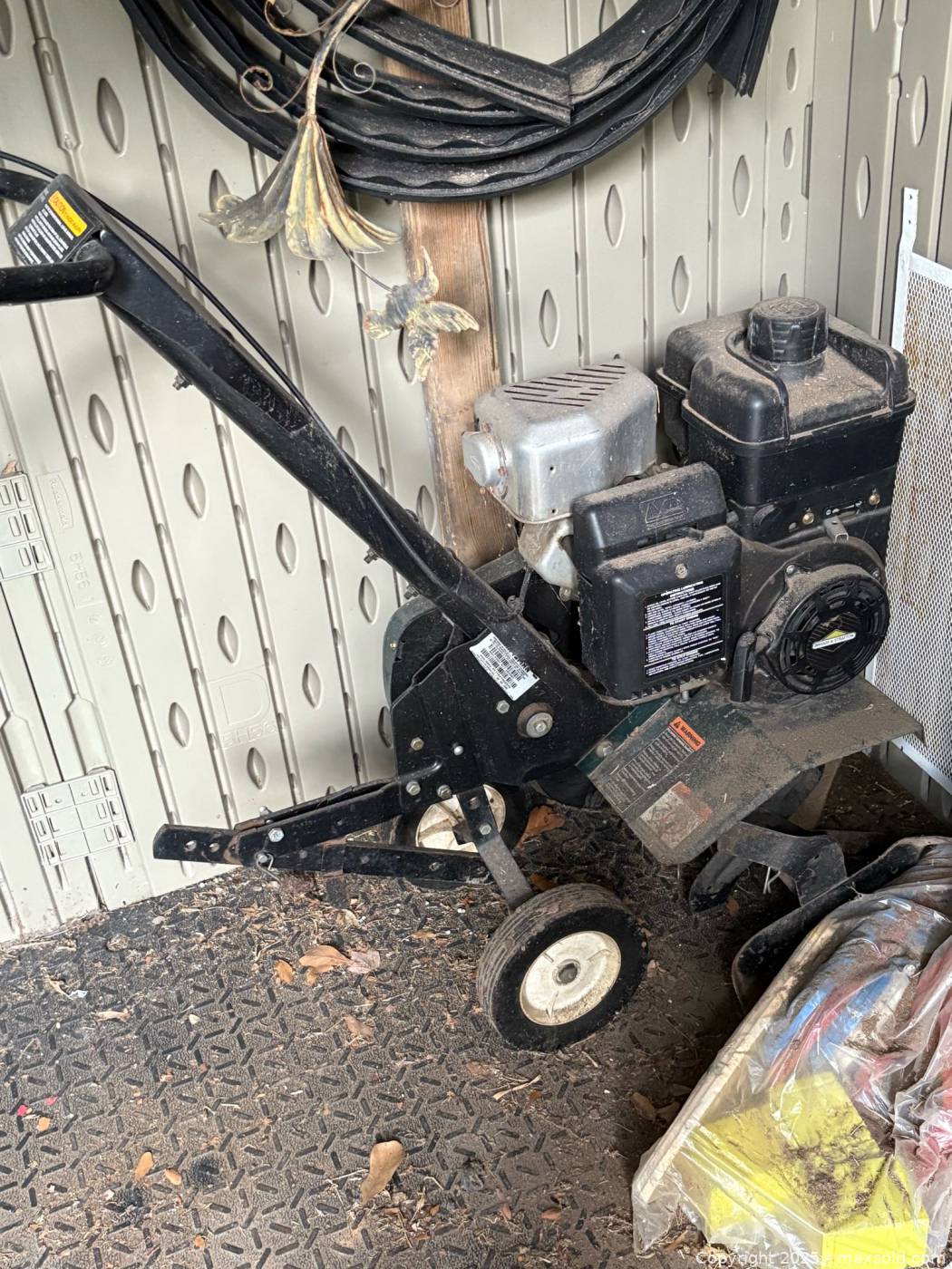 Craftsman 24" Front Tine Tiller 5.5-HP Gas | Maxsold