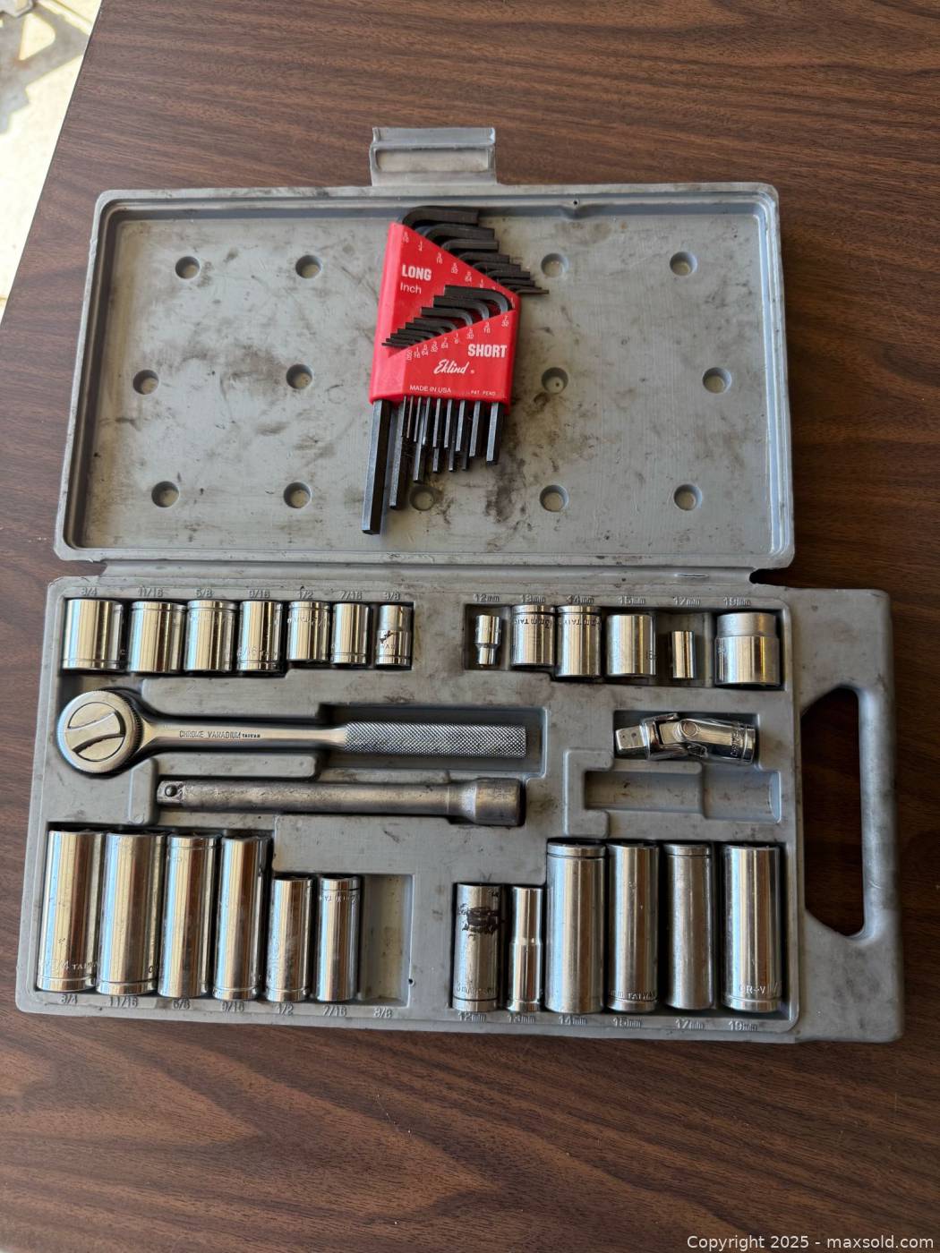 Socket set with ratchet and hex key set | Maxsold
