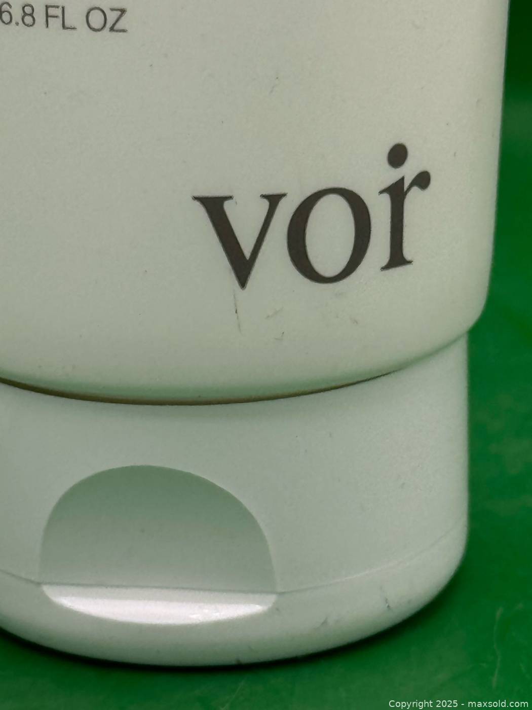 2 Voir Rhythm of the Rain Hair Masque & Scalp Detox, 200mL each | Maxsold