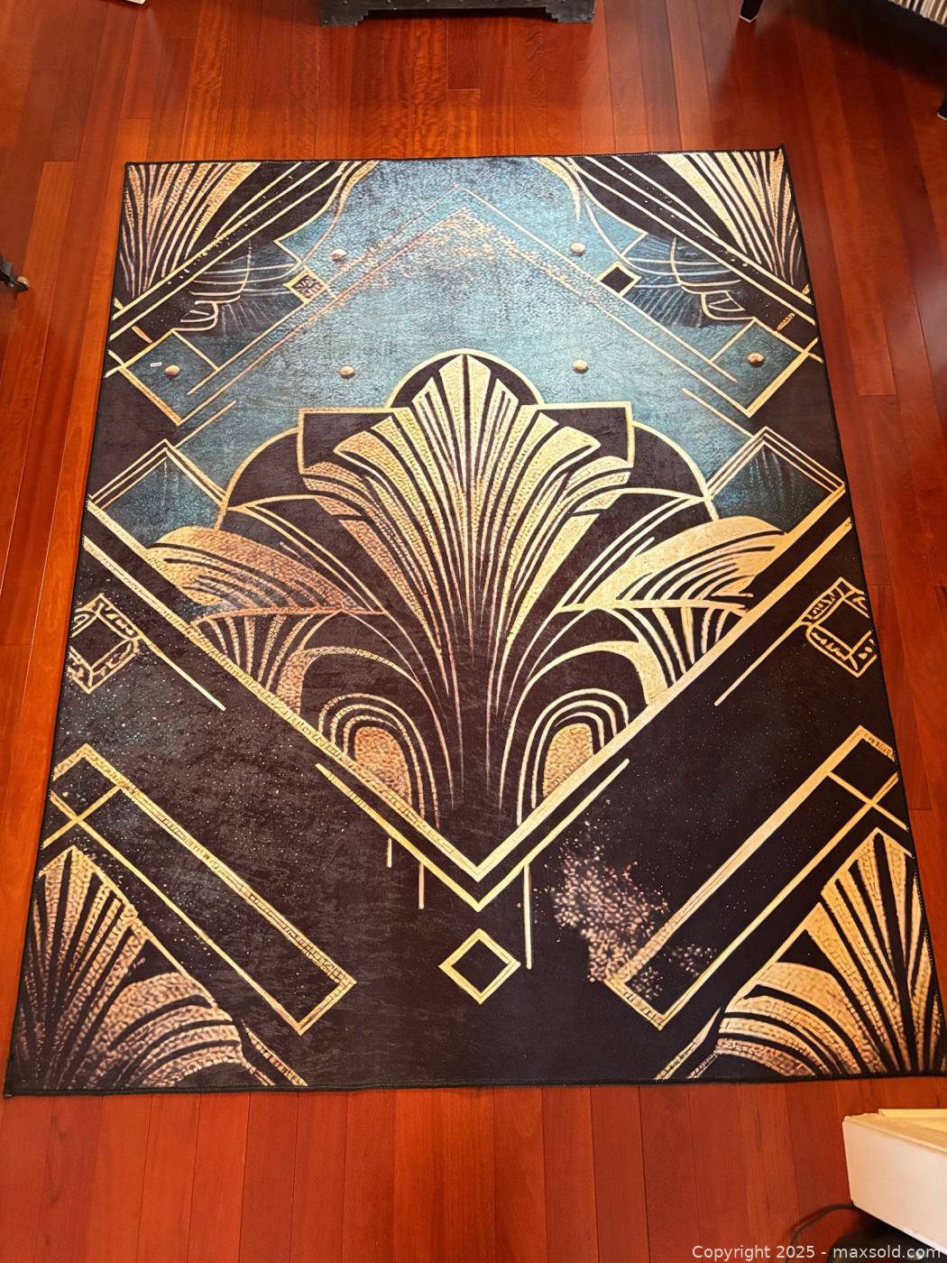 Art Deco area rug 7'10