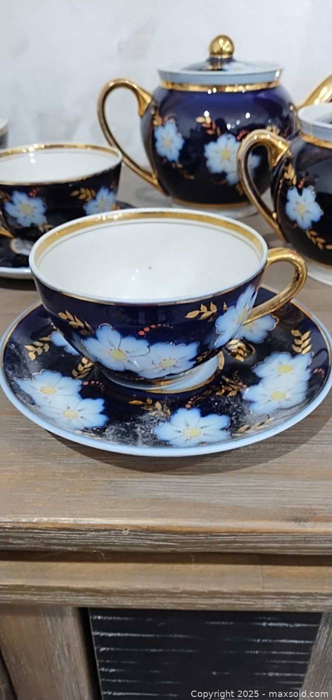dovbysh-cobalt-blue-porcelain-tea-set-maxsold