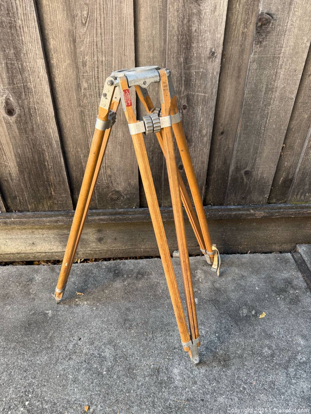 F&B CECO Hollywood Wooden Camera Tripod | Maxsold