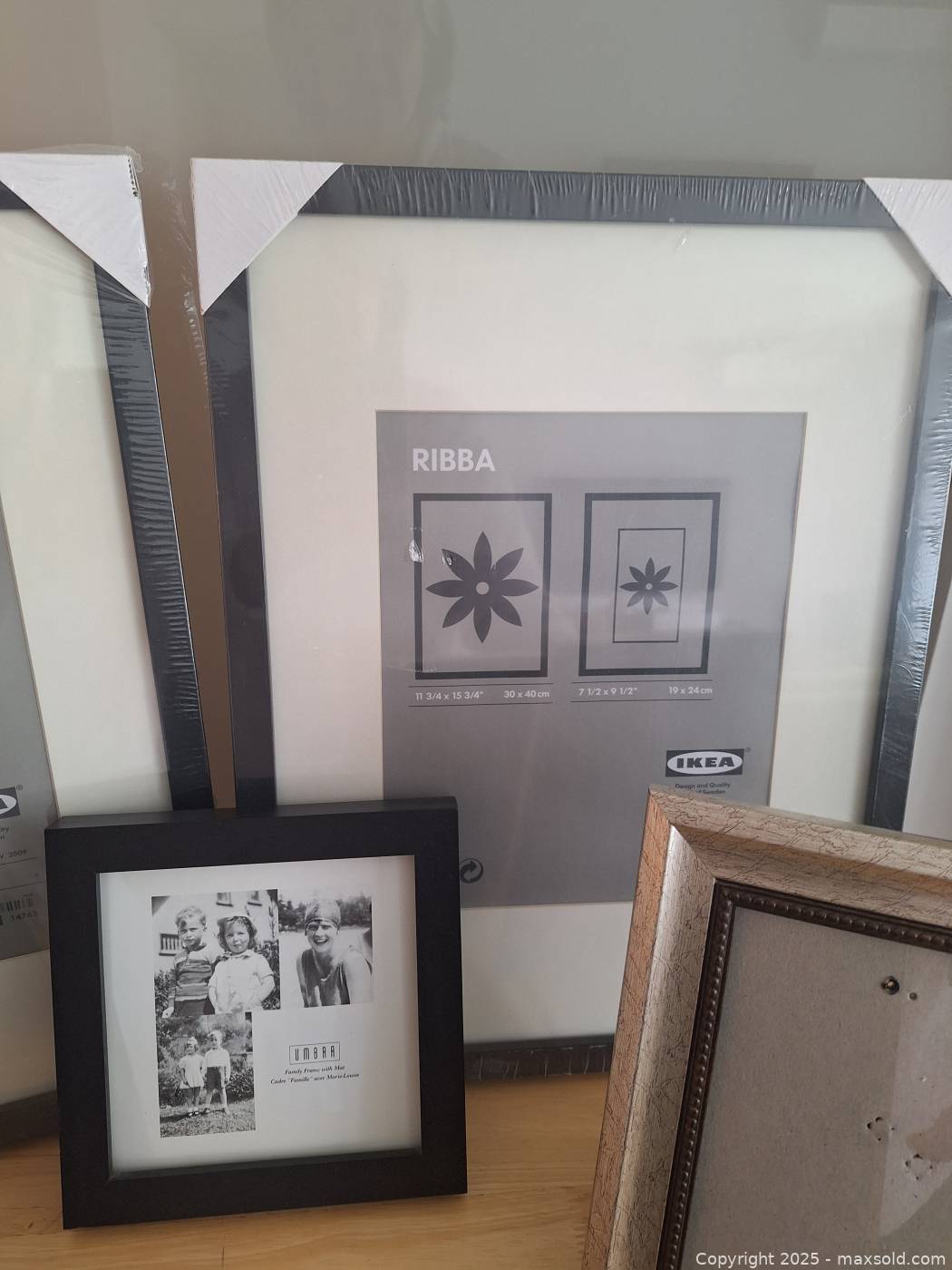 six-picture-frames-assorted-sizes-maxsold