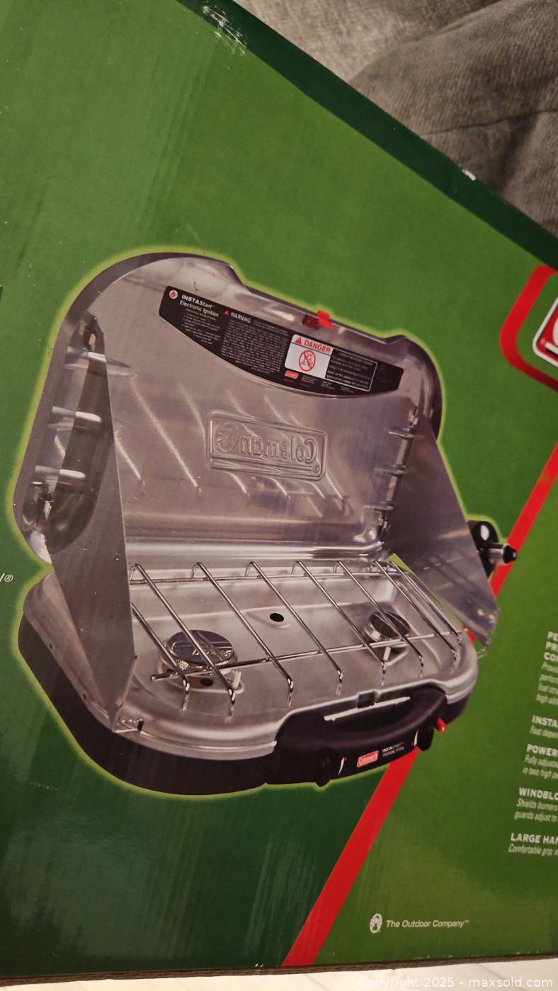 Coleman PerfectFlow InstaStart 2-Burner Camping Stove | Maxsold