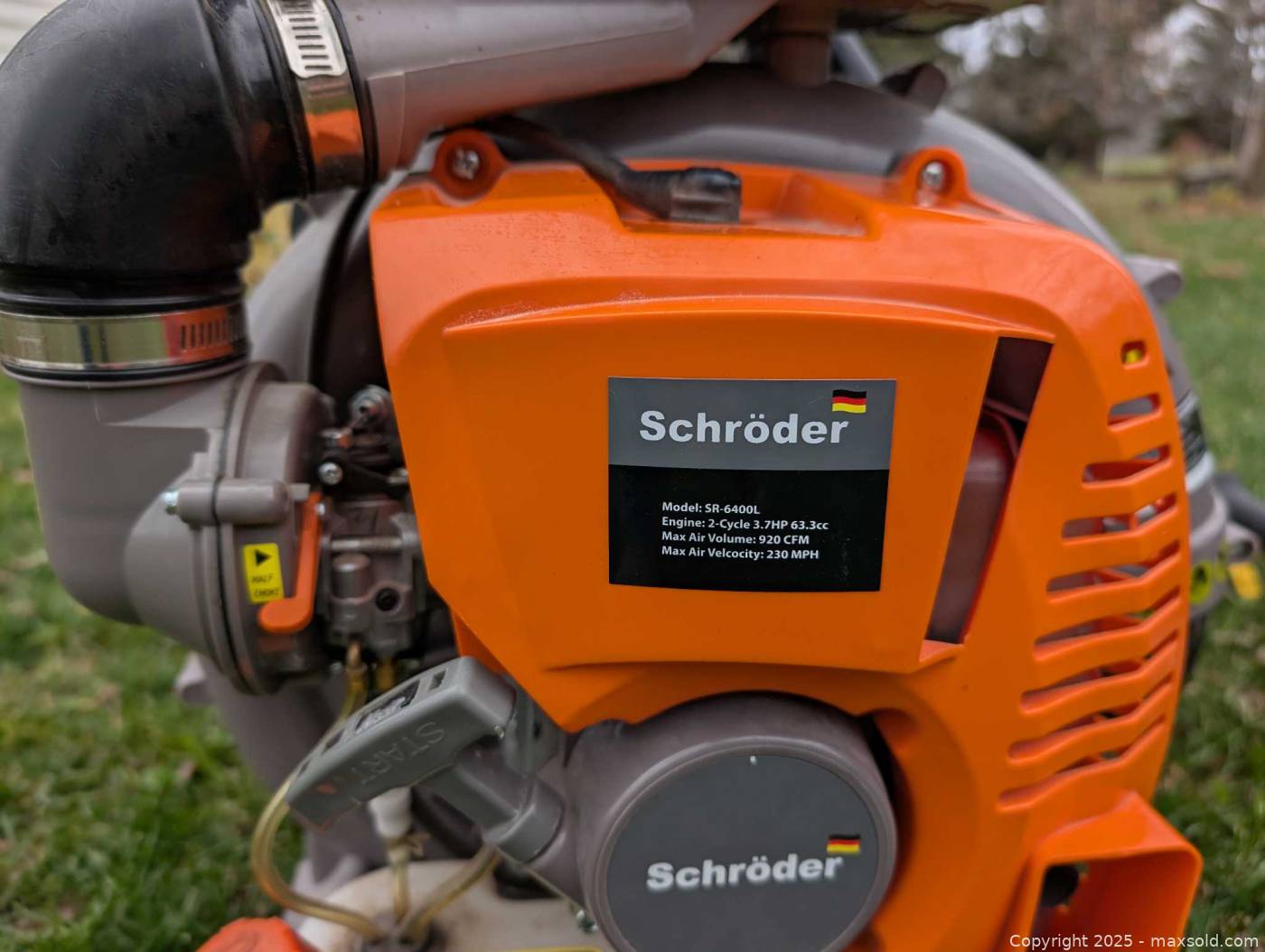 Schröder gas backpack leaf blower and Weed Eater string trimmer | Maxsold