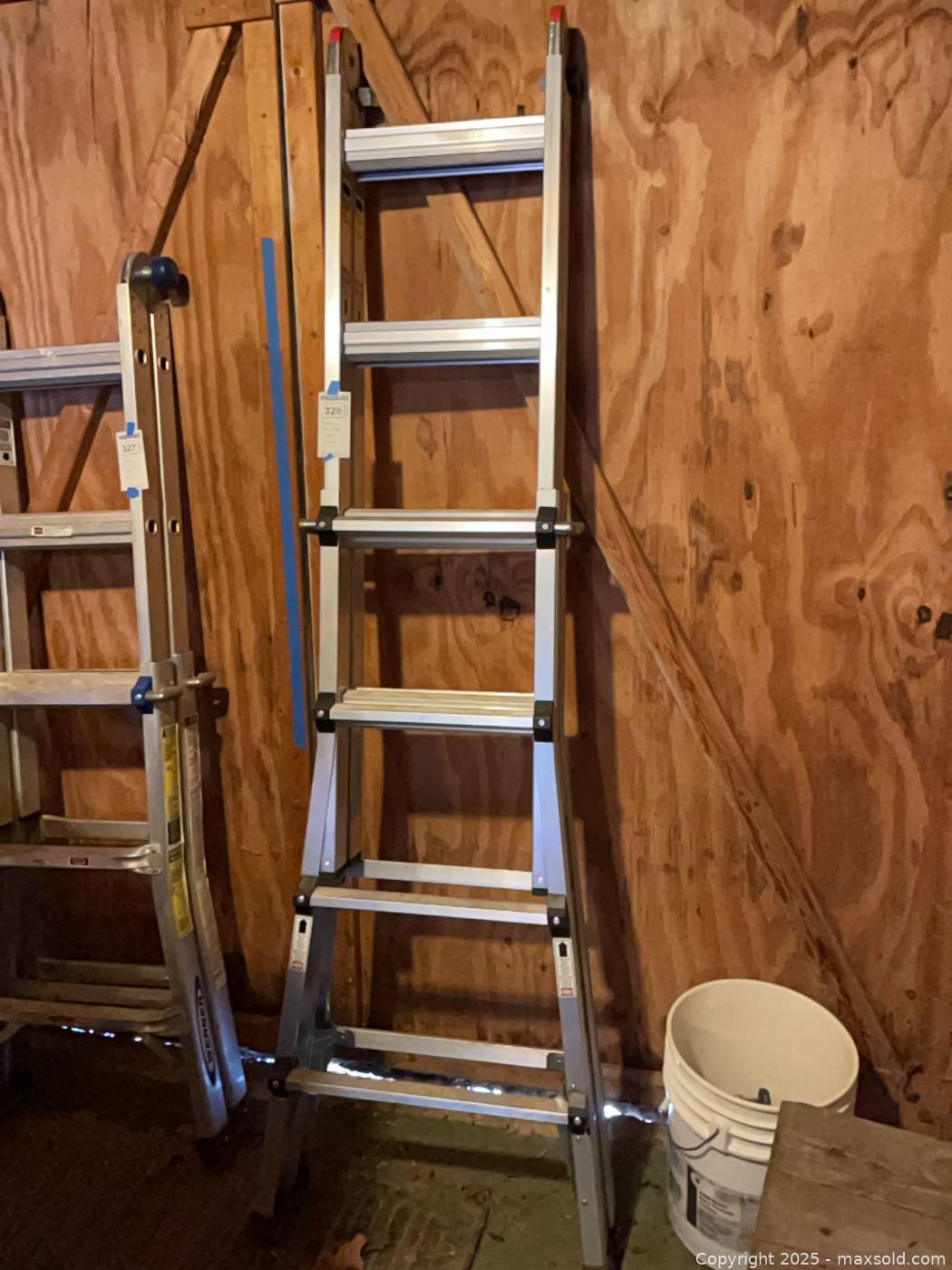 Franklin 17 ft Aluminum Multi-Task Ladder | Maxsold