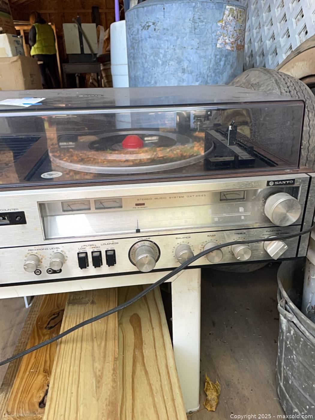Sanyo GXT 4545 record and cassette player | Maxsold
