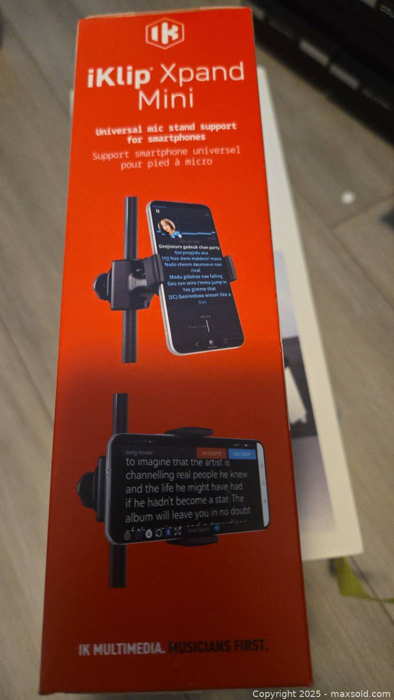 NT-USB+ Microphone & iKlip Xpand Mini | Maxsold