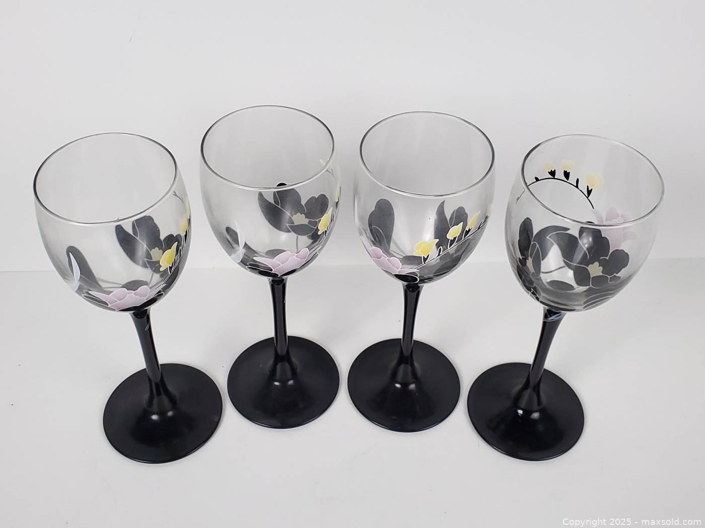 wine glass with ball stem Sasaki Isabelle, Frosted Ball on Stem: Wine Glass (es), 8" Tall  Dishes  Encore
