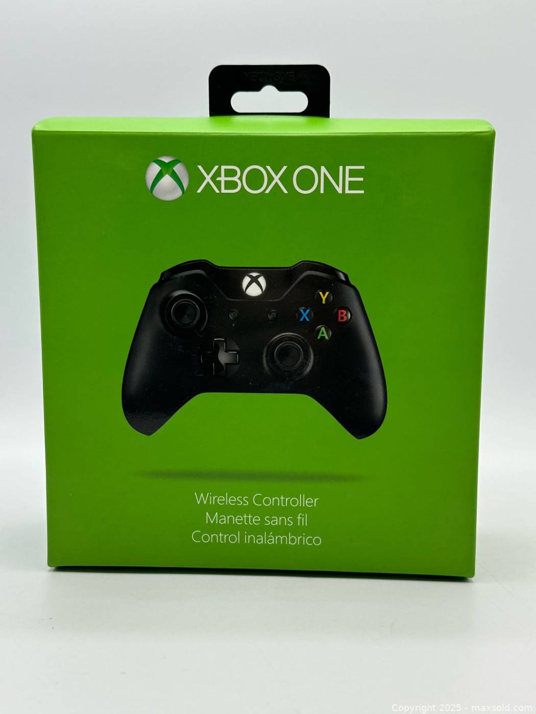 Microsoft Xbox One wireless controller | Maxsold
