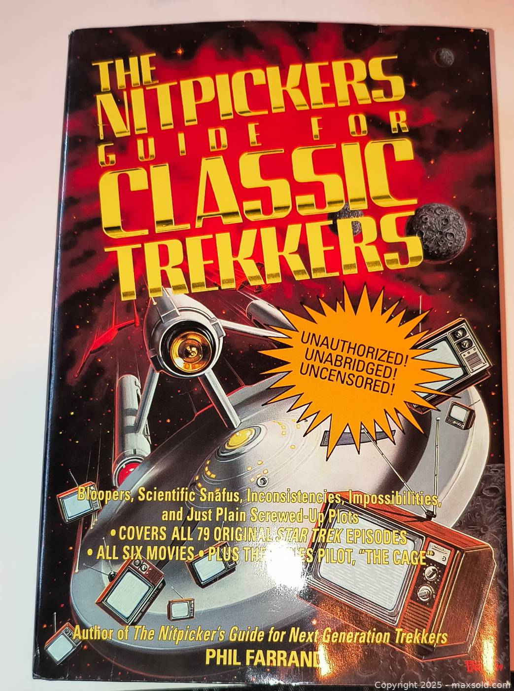 The Nitpicker's Guide for Classic Trekkers hardcover book | Maxsold