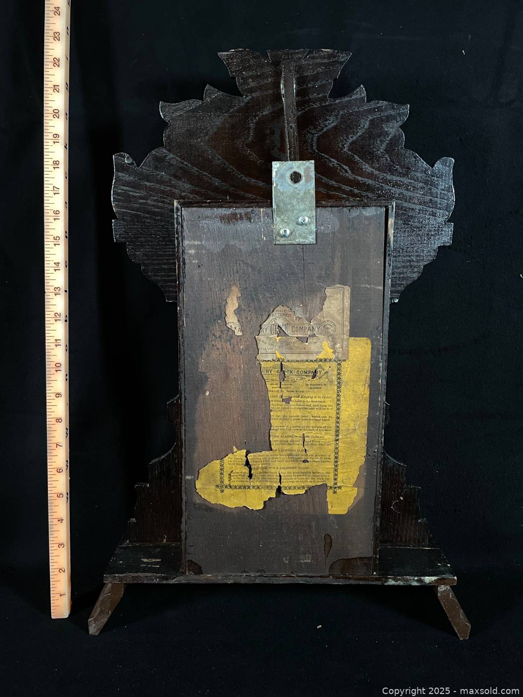 Antique carved wooden mantel clock with pendulum and key | Maxsold